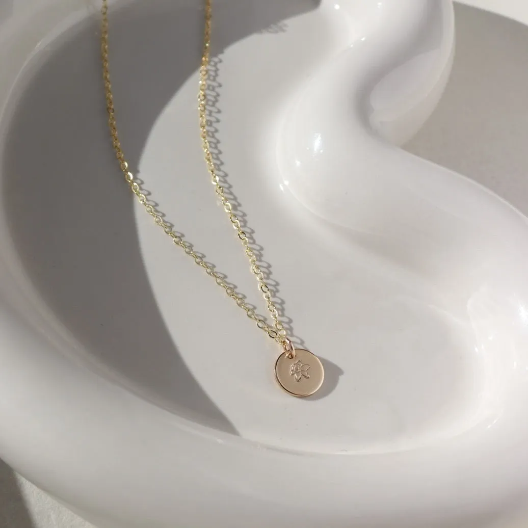 Birth Flower Necklace with Round Charm | Wholesale
