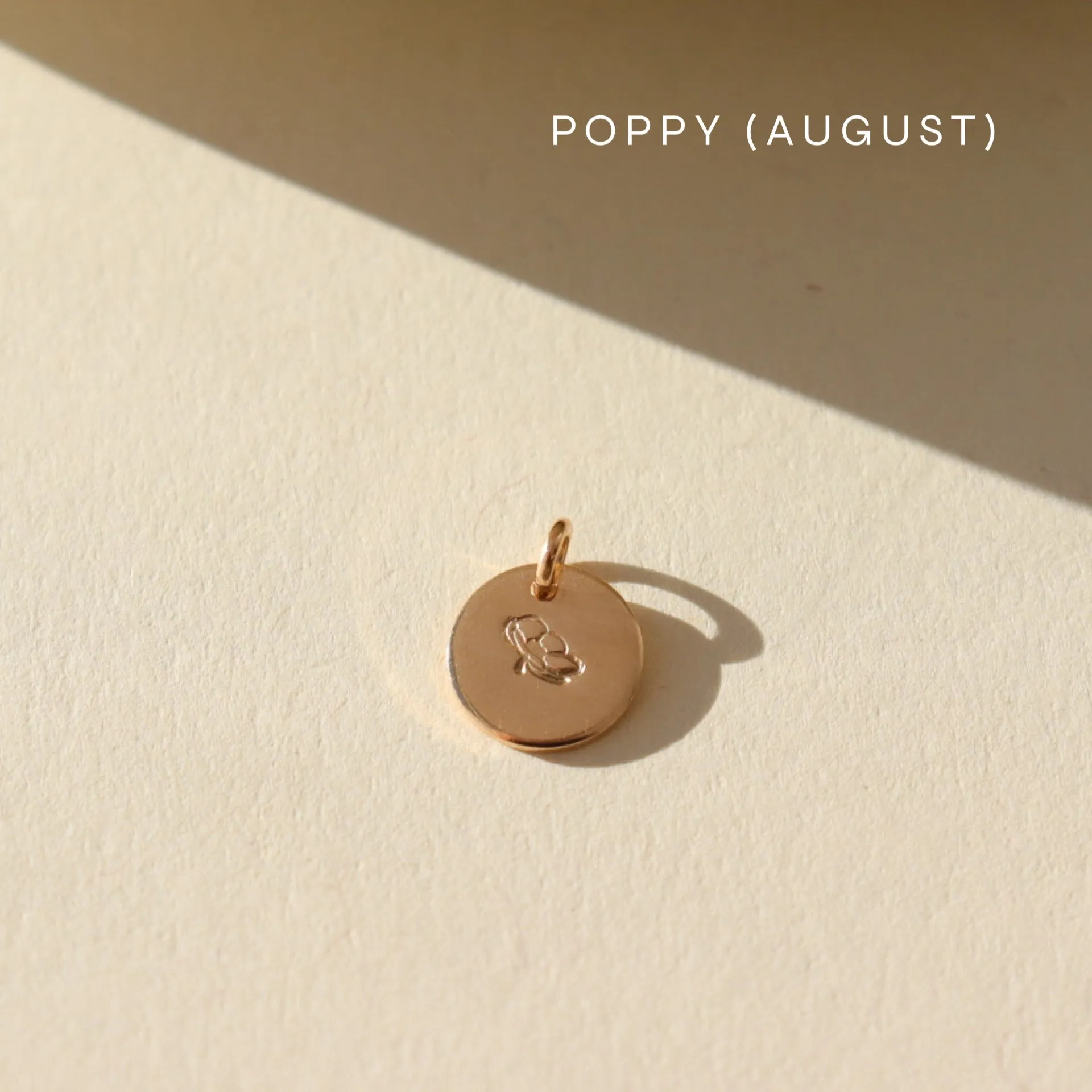 Birth Flower Necklace with Round Charm | Wholesale