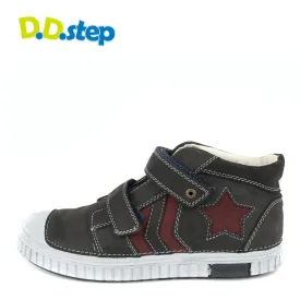 D.D. Step big kid boy high-top shoes black with red decor size US 13-4