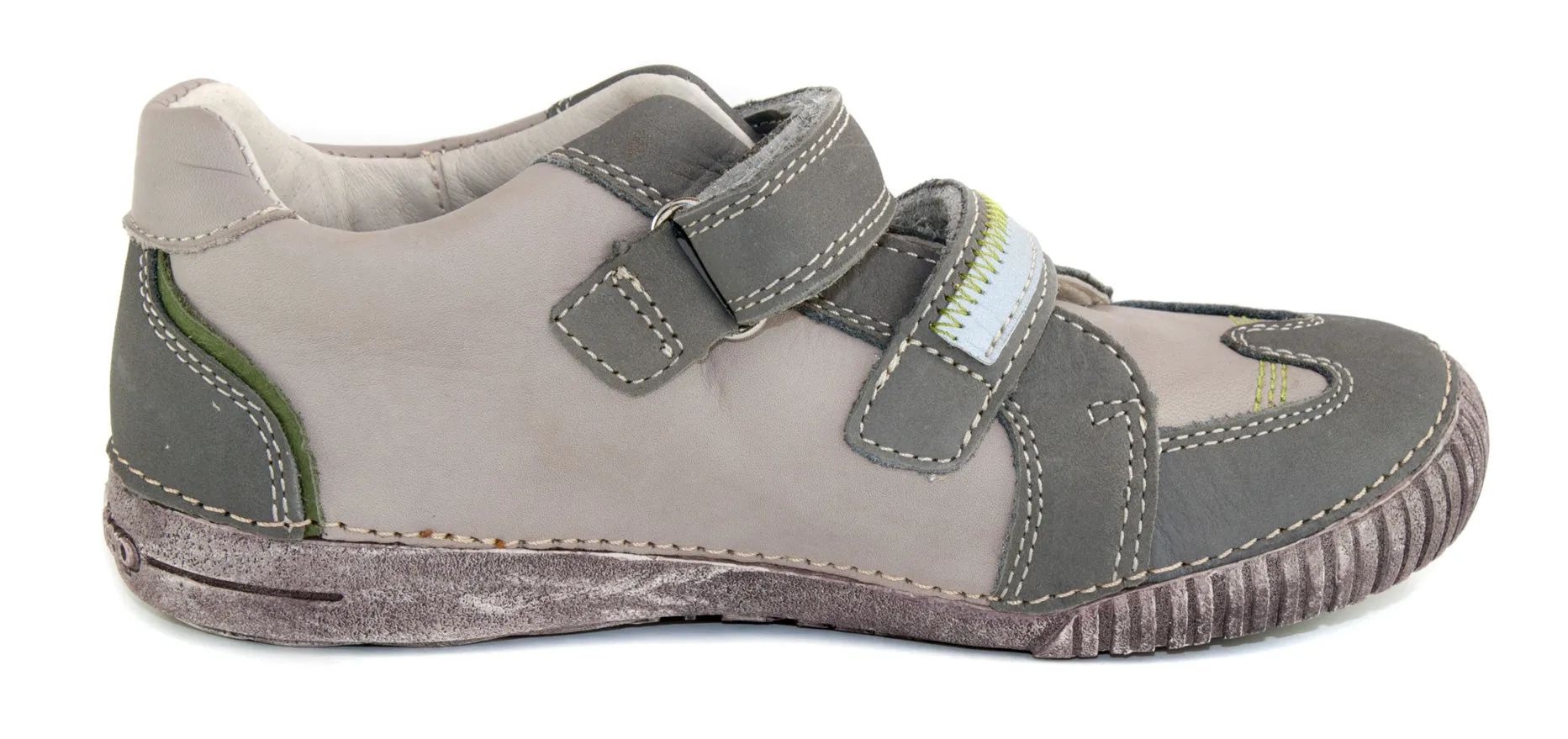 D.D. Step big kid boy shoes grey with green graffiti size US 13-4