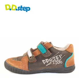 D.D. Step little kid boy shoes brown with beige graffiti size US 8.5-12