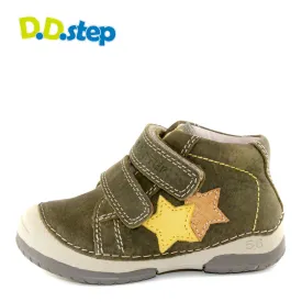 D.D. Step toddler boy shoes khaki with yellow and orange star size US 4-8