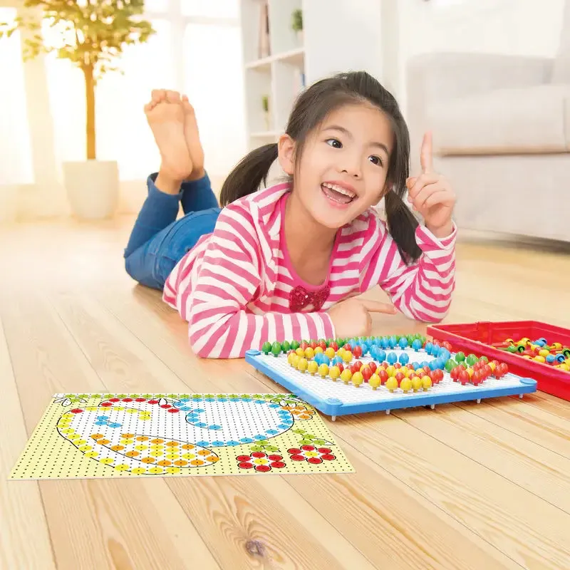 FantaColour Peg Board