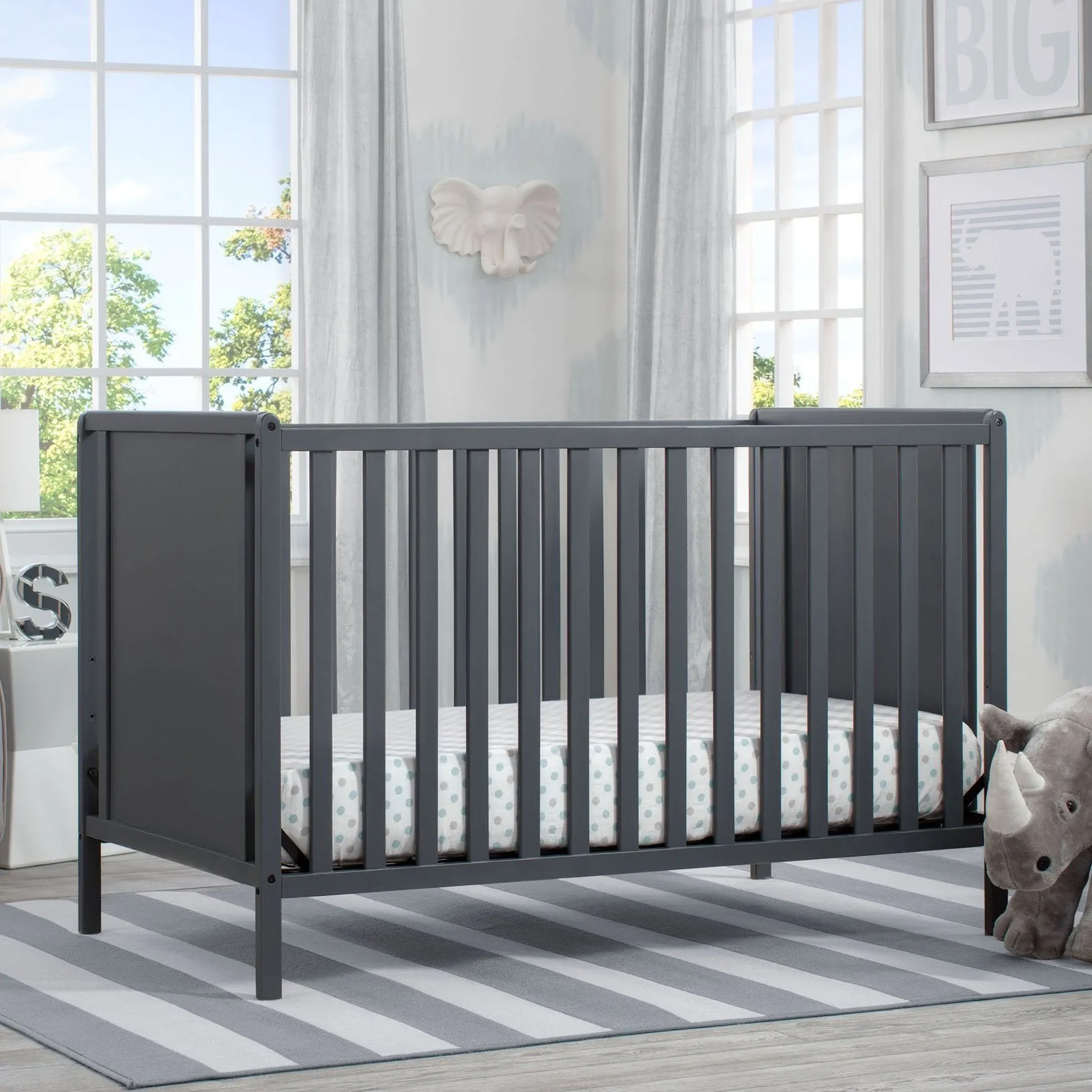 Heartland Classic 4-in-1 Convertible Crib