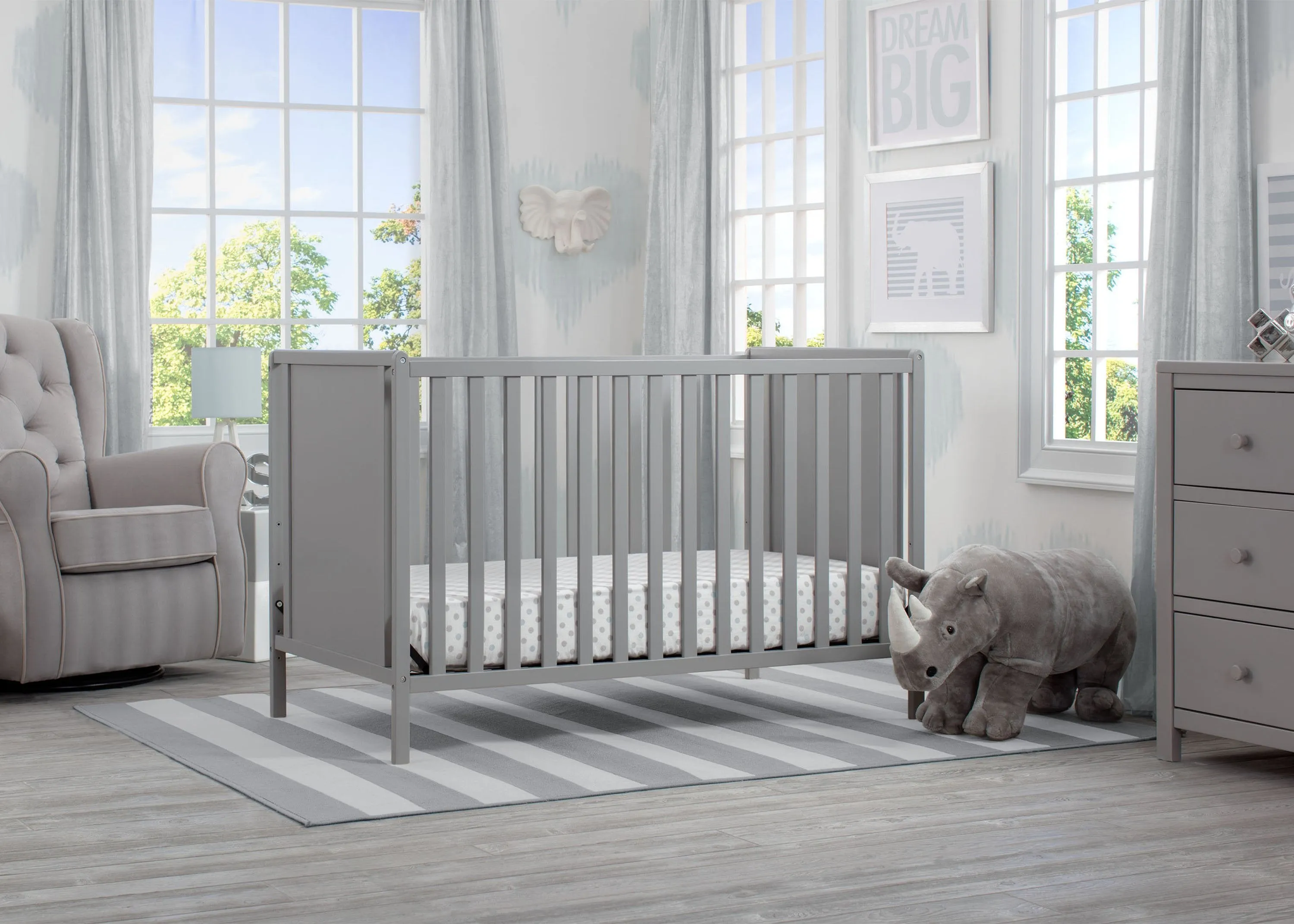 Heartland Classic 4-in-1 Convertible Crib