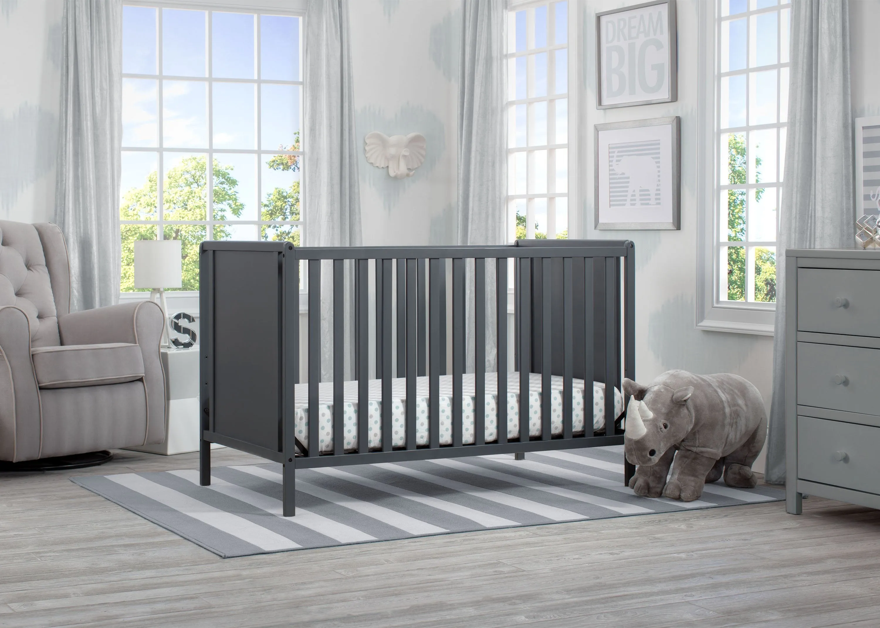 Heartland Classic 4-in-1 Convertible Crib