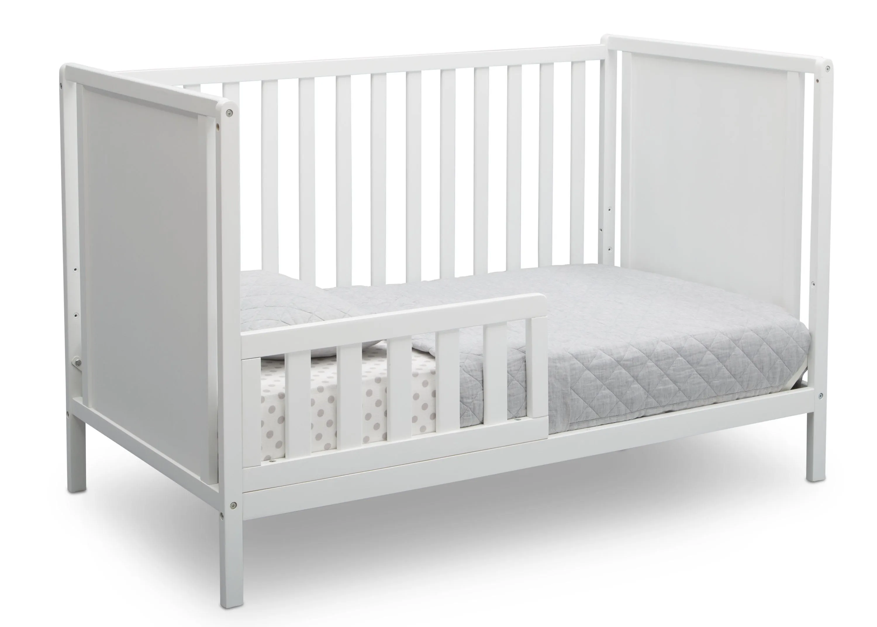Heartland Classic 4-in-1 Convertible Crib