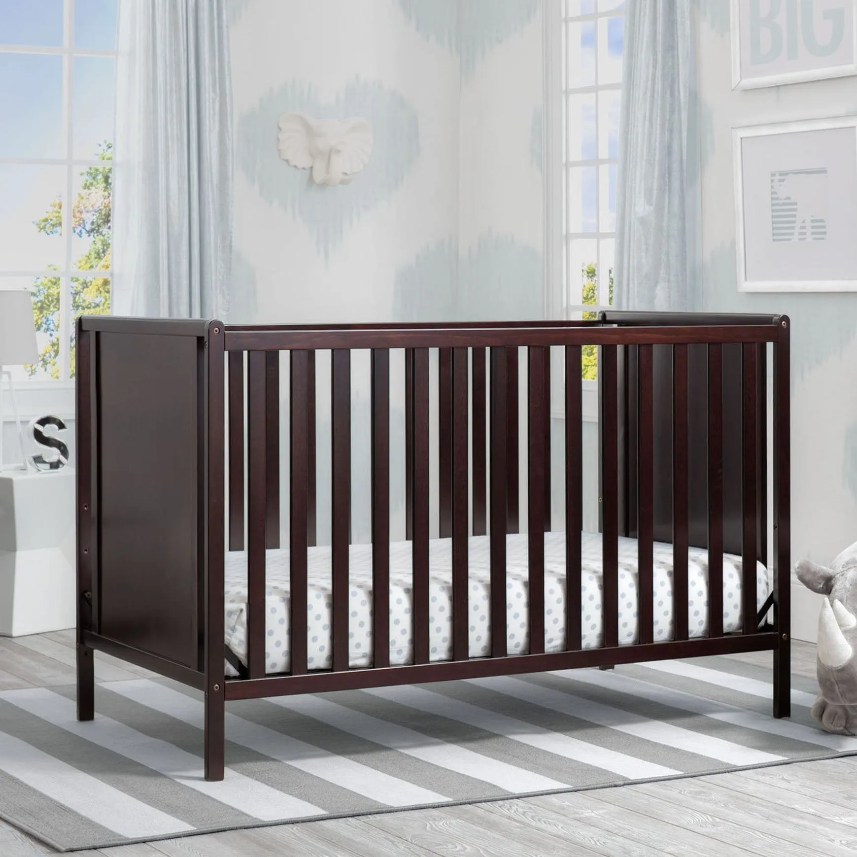 Heartland Classic 4-in-1 Convertible Crib