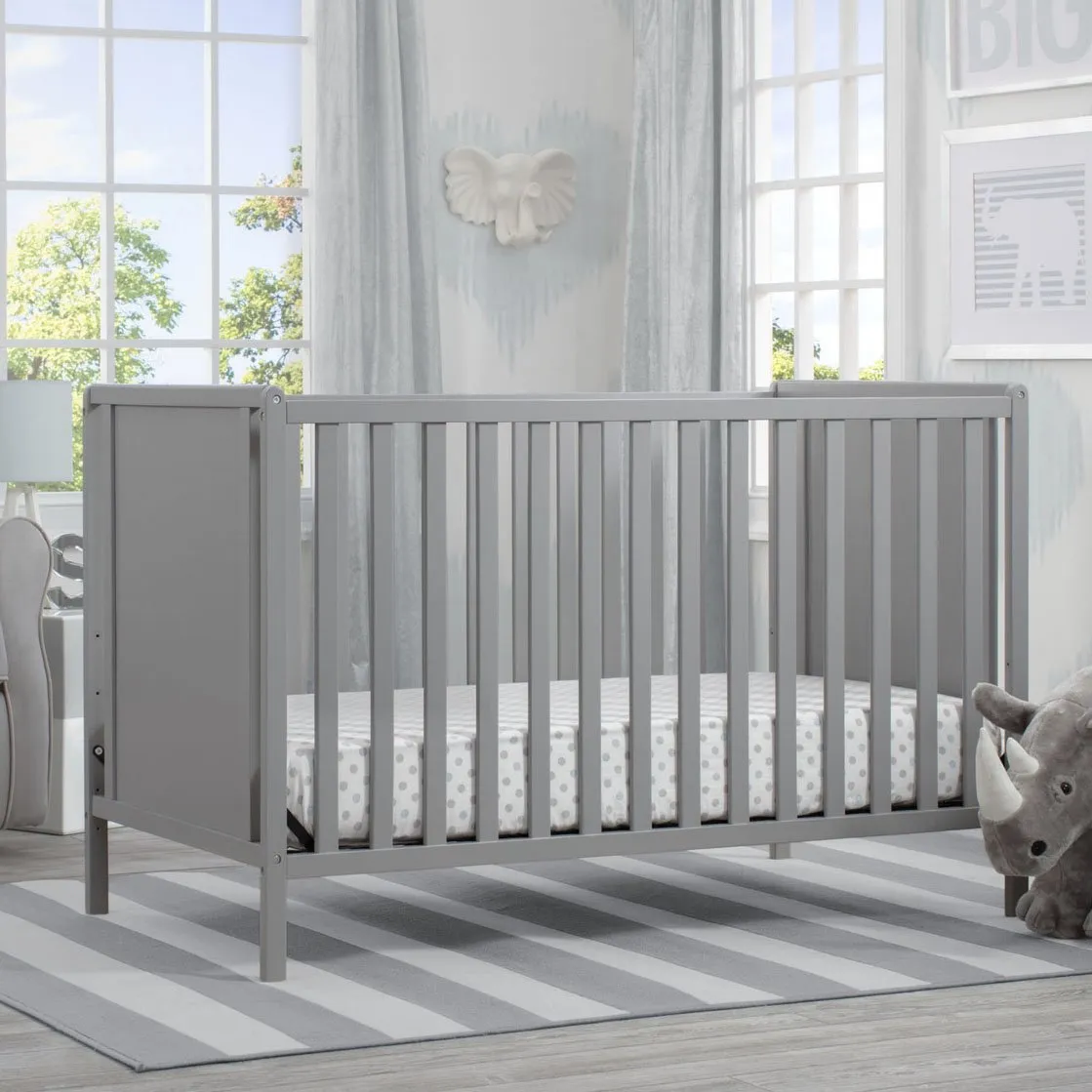 Heartland Classic 4-in-1 Convertible Crib