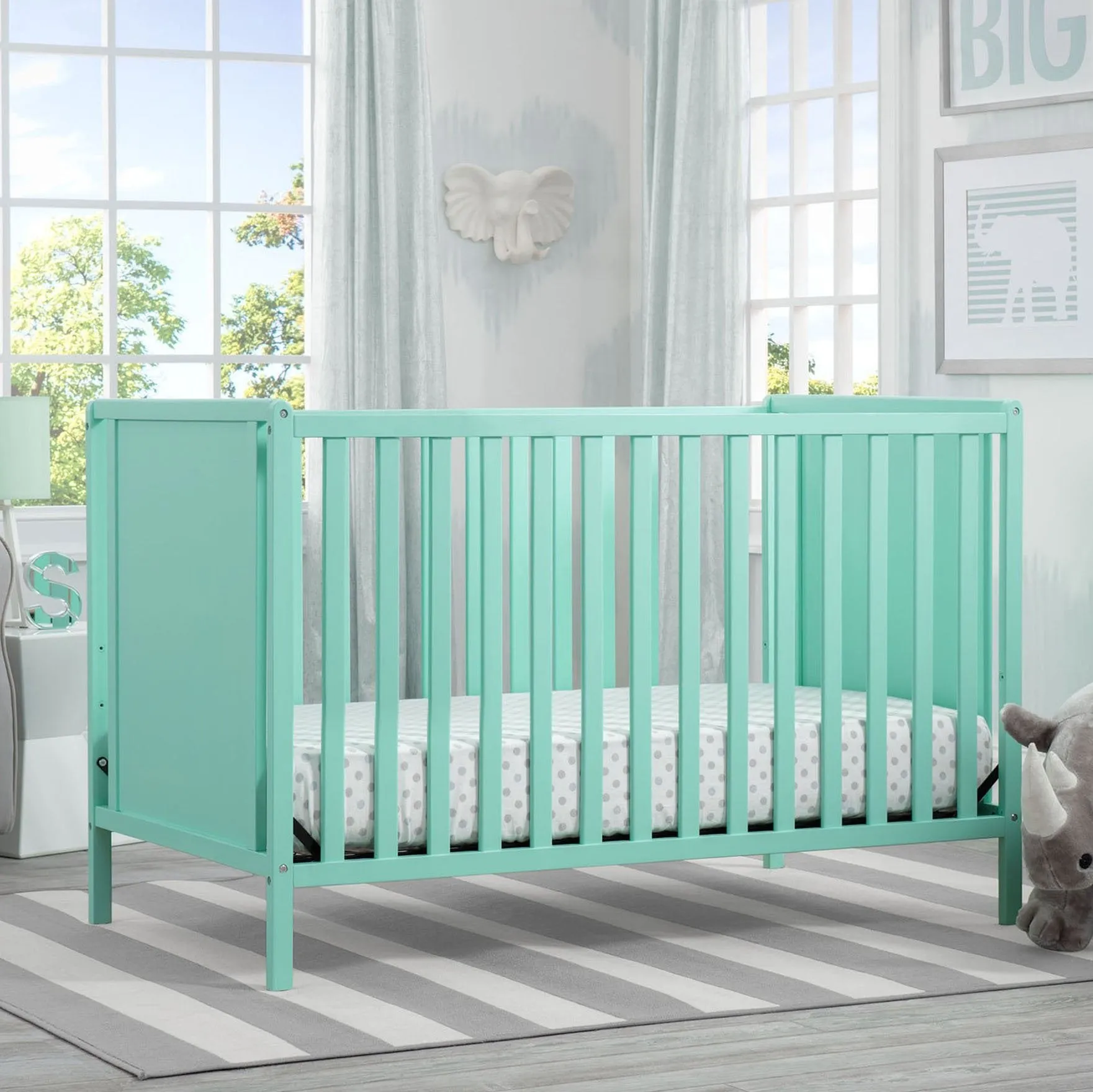 Heartland Classic 4-in-1 Convertible Crib