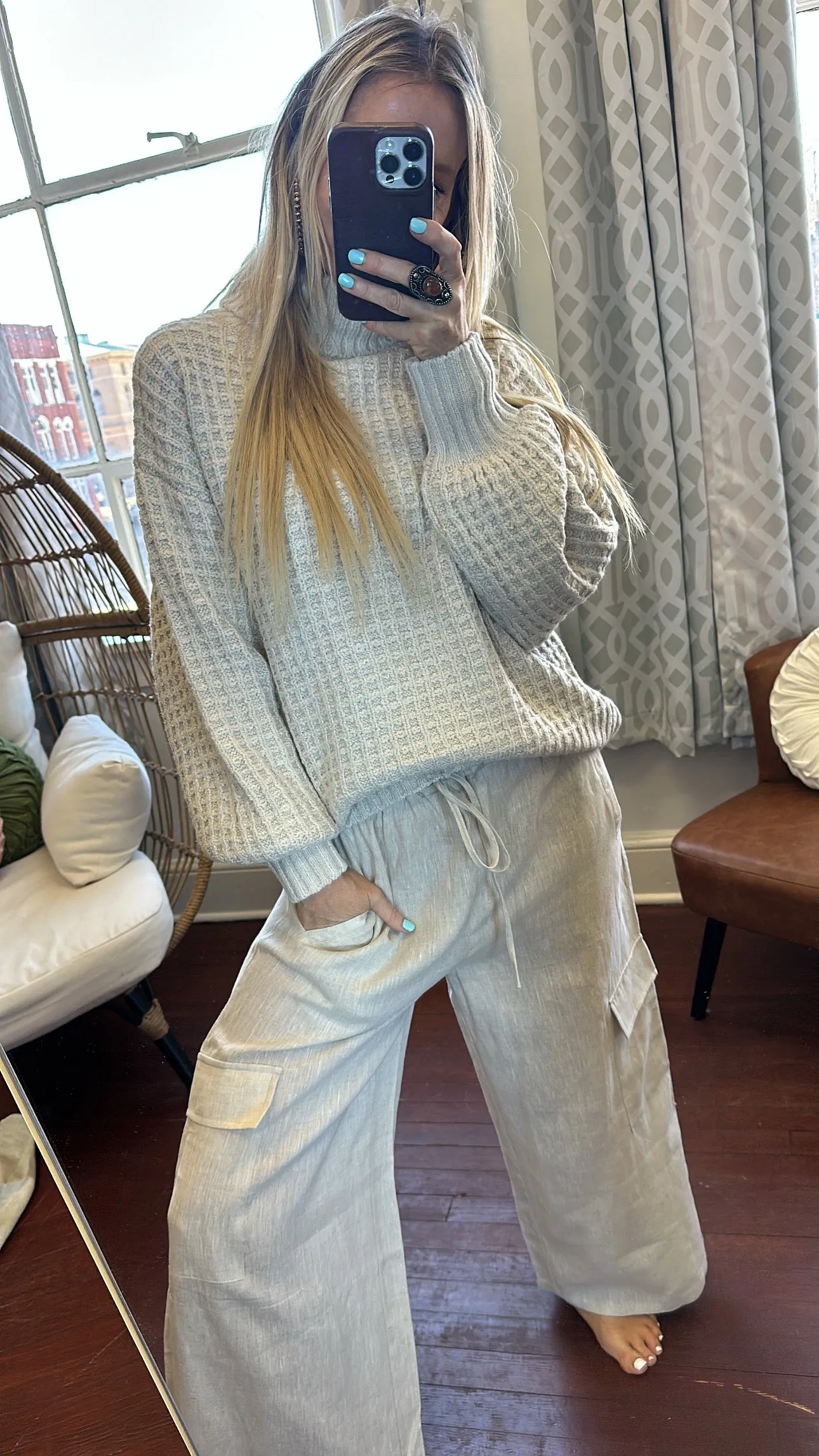 Living in Linen Cargo Pants