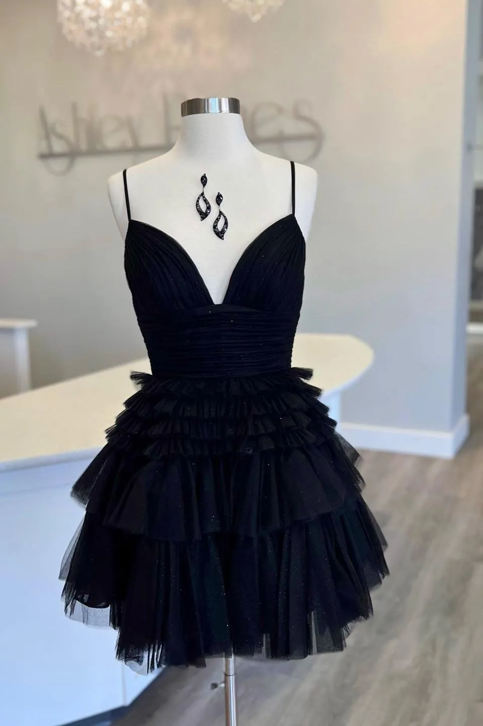 V Neck Straps Ruffle Tiered Tulle Short A-Line Homecoming Dresses VK081303